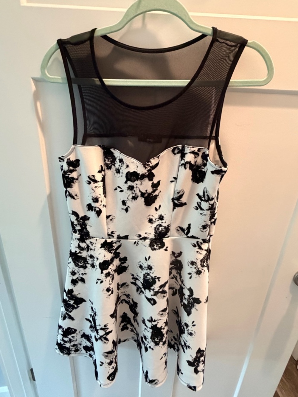 Trixxi Black White Floral Dress Mesh Neck Fit Flare Skater Size Large